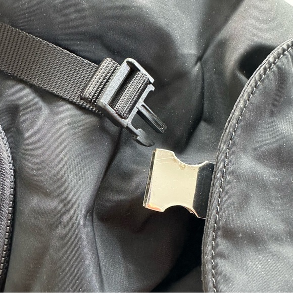 Lululemon Rucksack Carry Onward Mini Black Backpack Bag 12x10.5 Inch - Picture 11 of 16